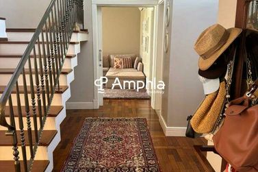 Casa &agrave; venda - 355m&sup2; - Centro