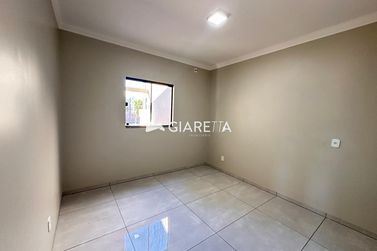 Casa &agrave; venda - 70m&sup2; - JARDIM PINHEIRINHO