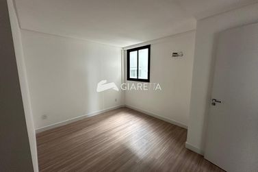 Apartamento &agrave; venda - 105m&sup2; - CENTRO