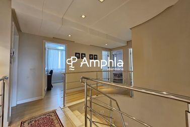 Apartamento &agrave; venda - 220m&sup2; - Centro