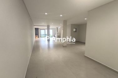 Sobrado &agrave; venda - 306m&sup2; - Maria Luiza