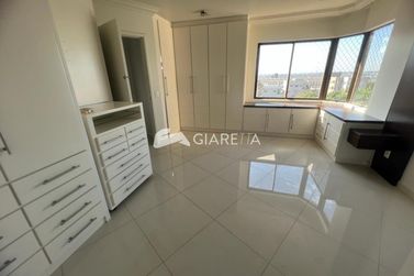 Apartamento &agrave; venda - 234m&sup2; - CENTRO