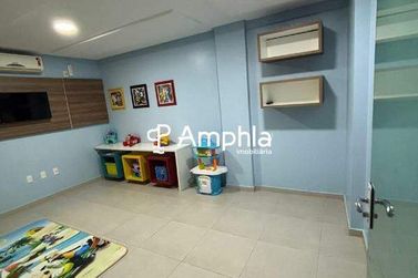 Apartamento &agrave; venda - 144m&sup2; - Meia Praia