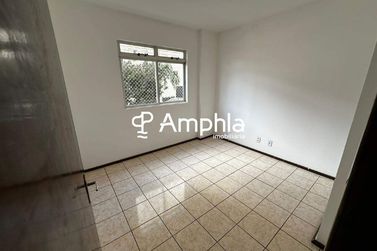 Apartamento &agrave; venda - 74m&sup2; - Centro