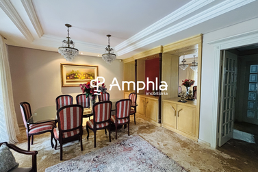 Casa &agrave; venda - 369m&sup2; - Centro