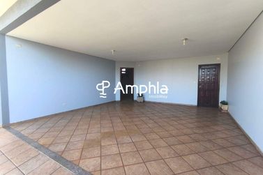 Sobrado &agrave; venda - 317m&sup2; - Recanto Tropical