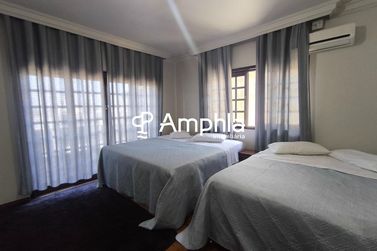 Sobrado &agrave; venda - 345m&sup2; - Recanto Tropical