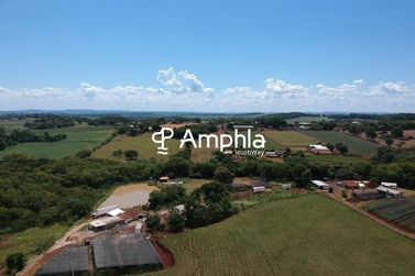 Ch&aacute;cara &agrave; venda - 70180m&sup2; - Centro