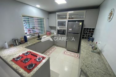Sobrado &agrave; venda - 202m&sup2; - JARDIM GISELA