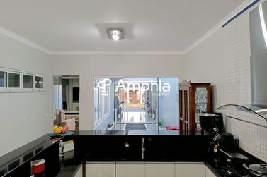 Casa &agrave; venda - 220m&sup2; - Industrial Leste