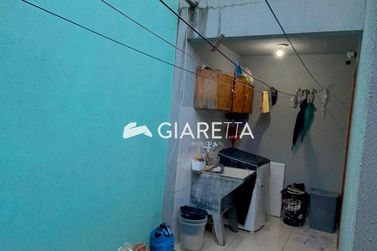 Casa &agrave; venda - 48m&sup2; - JARDIM PINHEIRINHO