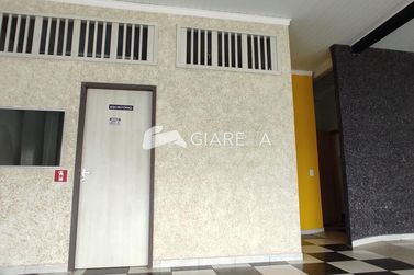 Sala Comercial para alugar - 180m&sup2; - CENTRO