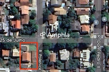 Terreno &agrave; venda - 450m&sup2; - Centro