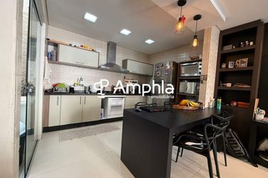 Sobrado &agrave; venda - 122m&sup2; - Regi&atilde;o do Lago