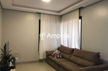 Sobrado &agrave; venda - 250m&sup2; - Recanto Tropical