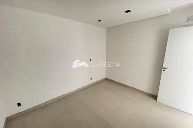 Apartamento para alugar - 111m&sup2; - CENTRO