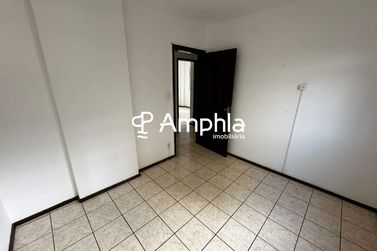 Apartamento &agrave; venda - 74m&sup2; - Centro