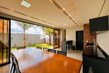 Casa &agrave; venda - 160m&sup2; - JARDIM GISELA