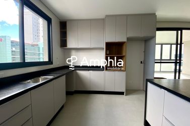 Apartamento &agrave; venda - 204m&sup2; - Centro