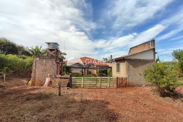 S&iacute;tio &agrave; venda - 180m&sup2; - DEZ DE MAIO