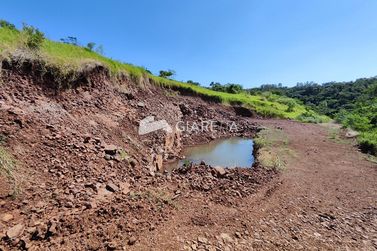 Ch&aacute;cara &agrave; venda - 20000m&sup2; - QUATRO PONTES