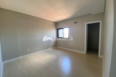 Apartamento para alugar - 130m&sup2; - CENTRO