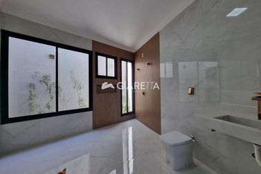 Casa &agrave; venda - 330m&sup2; - VILA INDUSTRIAL