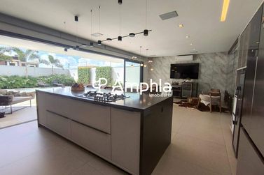 Sobrado &agrave; venda - 400m&sup2; - Recanto Tropical