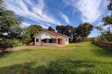S&iacute;tio &agrave; venda - 180m&sup2; - DEZ DE MAIO