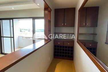 Apartamento &agrave; venda - 102m&sup2; - CENTRO