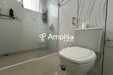 Apartamento &agrave; venda - 144m&sup2; - Meia Praia