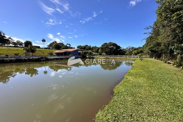 Ch&aacute;cara para alugar - 194m&sup2; - ZONA RURAL