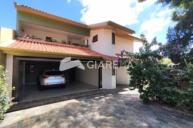Sobrado &agrave; venda - 286m&sup2; - JARDIM LA SALLE