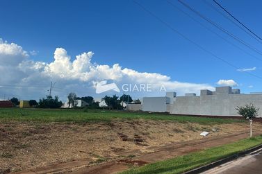 Terreno &agrave; venda - 250m&sup2; - JARDIM PINHEIRINHO
