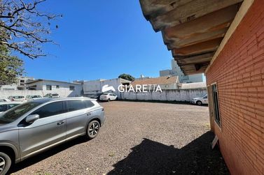 Terreno &agrave; venda - 800m&sup2; - CENTRO