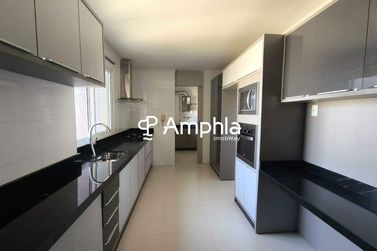 Apartamento &agrave; venda - 140m&sup2; - Centro