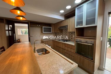 Sobrado para alugar - 322m&sup2; - JARDIM LA SALLE