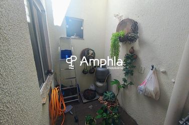 Sobrado &agrave; venda - 100m&sup2; - Santa Cruz