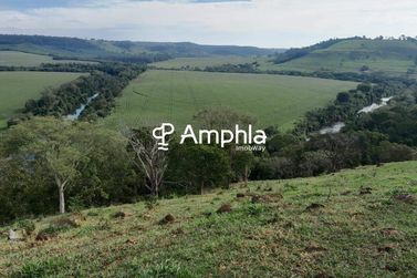 Ch&aacute;cara &agrave; venda - 121000m&sup2; - &Aacute;rea Rural