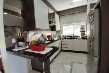 Sobrado &agrave; venda - 209m&sup2; - JARDIM PANCERA