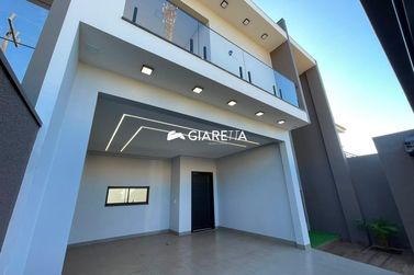 Sobrado &agrave; venda - 130m&sup2; - JARDIM PANCERA