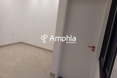 Casa &agrave; venda - 215m&sup2; - Vila Industrial