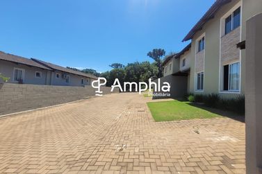 Sobrado &agrave; venda - 64m&sup2; - Floresta
