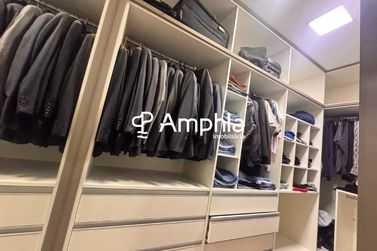 Apartamento &agrave; venda - 250m&sup2; - Centro