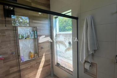 Ch&aacute;cara &agrave; venda - 160m&sup2; - ZONA RURAL