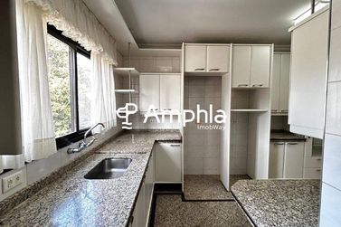 Apartamento &agrave; venda - 227m&sup2; - Centro