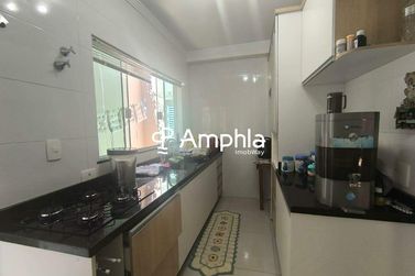 Sobrado &agrave; venda - 240m&sup2; - Recanto Tropical