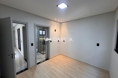 Casa &agrave; venda - 100m&sup2; - JARDIM PARIZOTTO