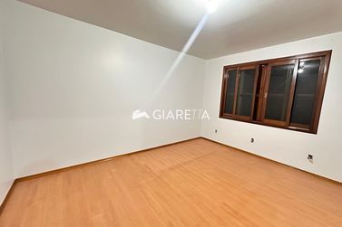 Casa &agrave; venda - 300m&sup2; - CENTRO