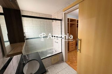 Apartamento &agrave; venda - 117m&sup2; - Centro
